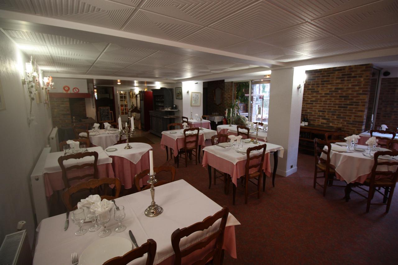Hotel Les Deux Sapins Cailly-sur-Eure Luaran gambar
