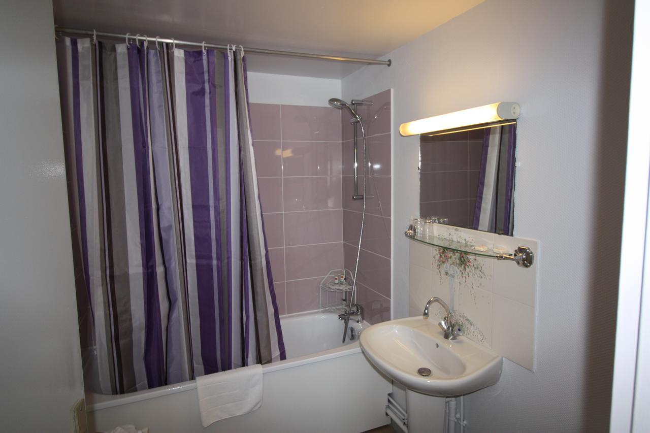 Hotel Les Deux Sapins Cailly-sur-Eure Luaran gambar