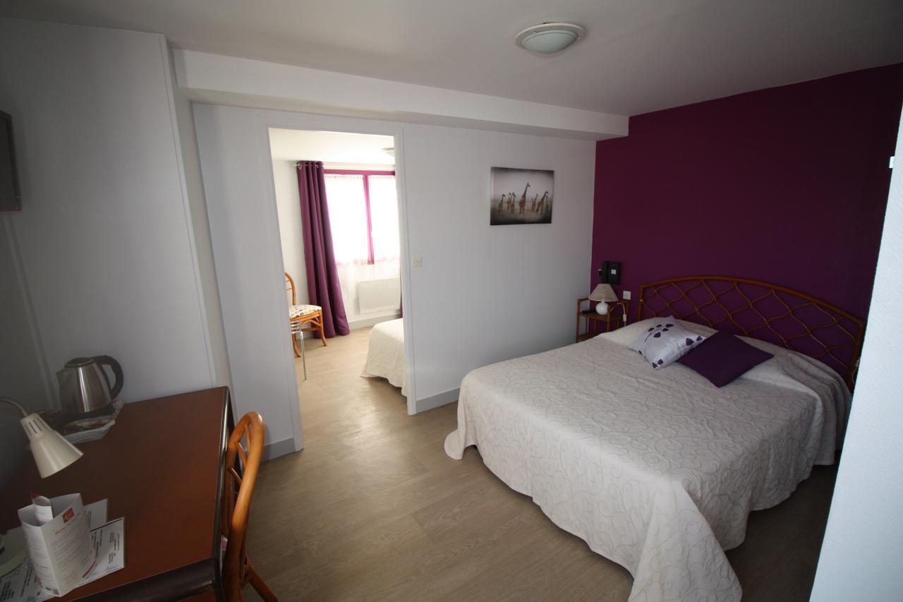 Hotel Les Deux Sapins Cailly-sur-Eure Luaran gambar
