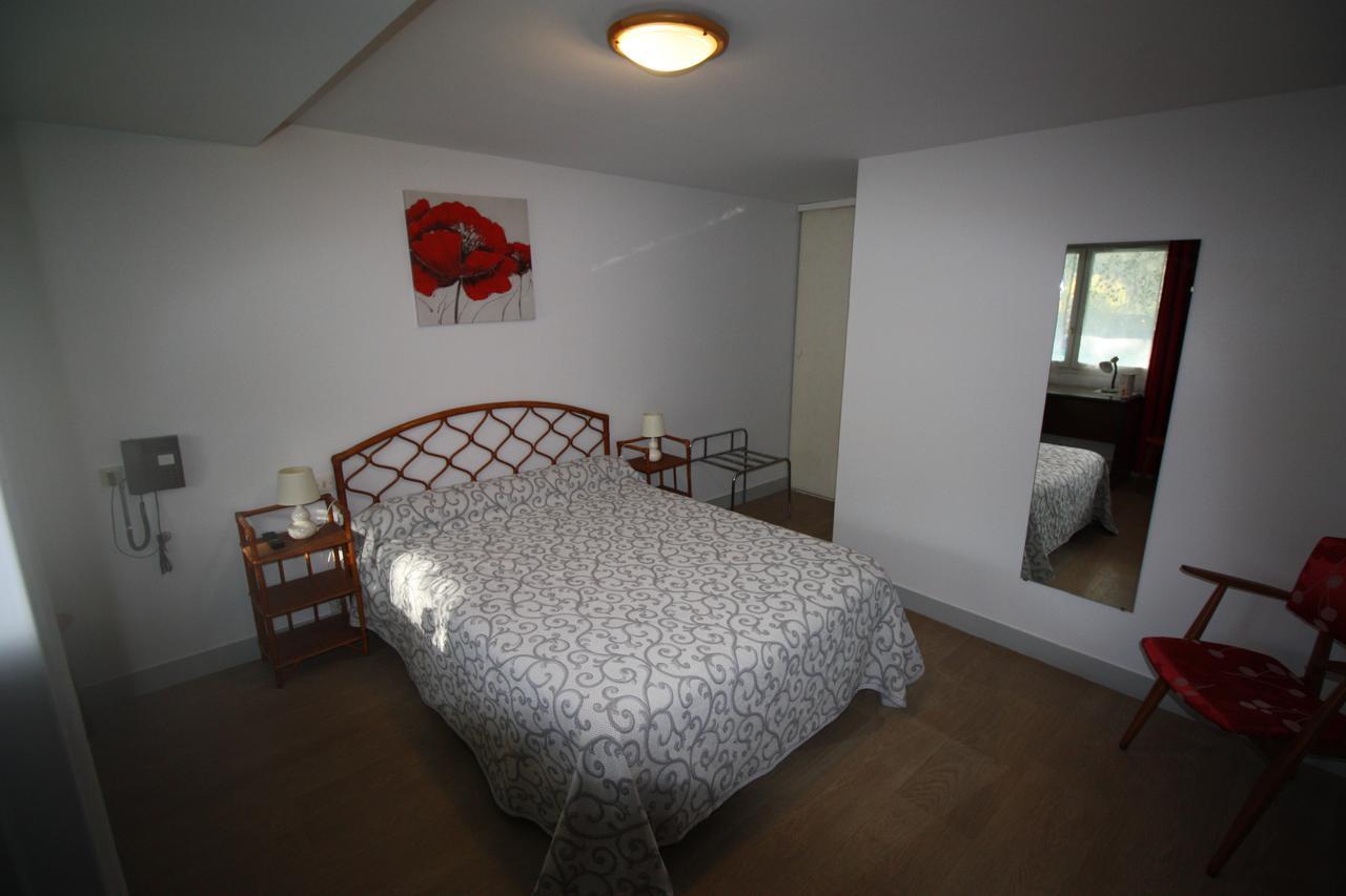 Hotel Les Deux Sapins Cailly-sur-Eure Luaran gambar